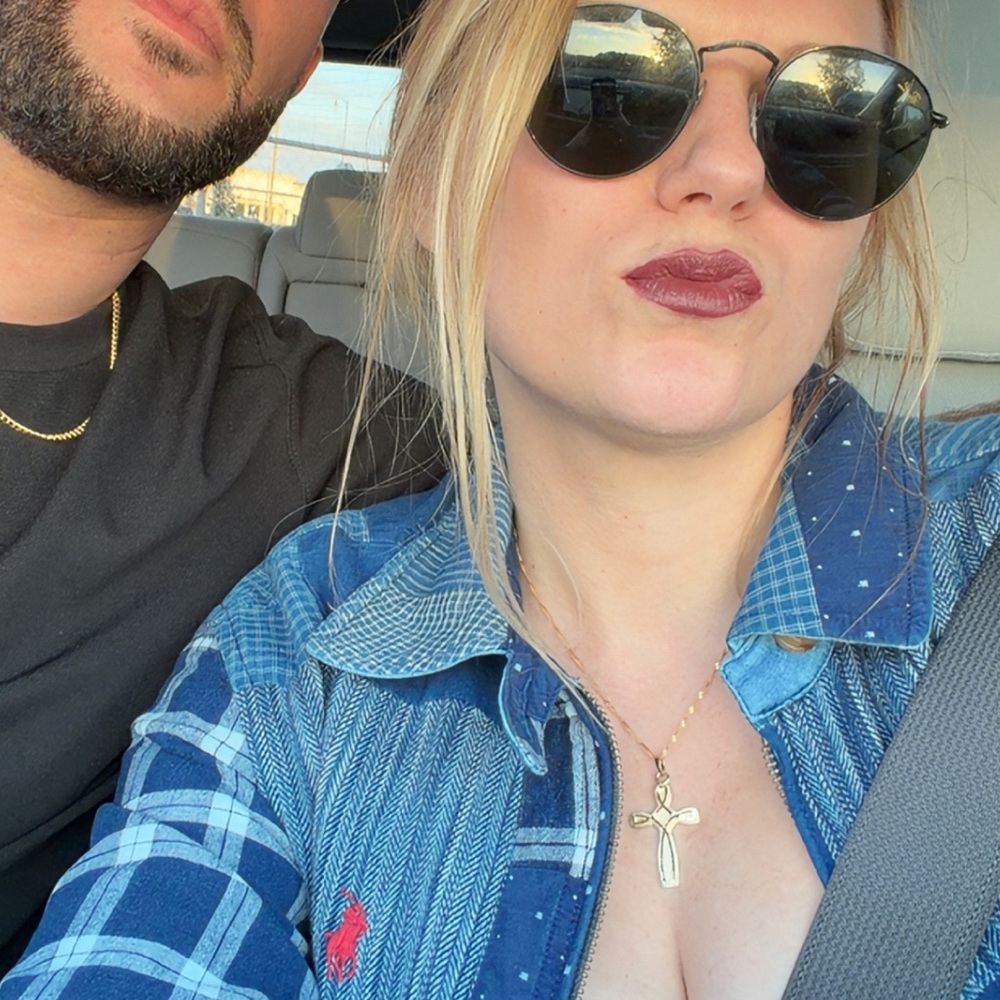 Meet your Posher, Kayla